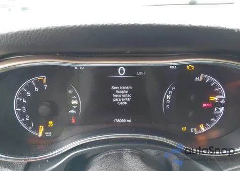 2014 Jeep Grand Cherokee Limited z USA, uszkodzony, nr VIN 1C4RJFBGXEC233973